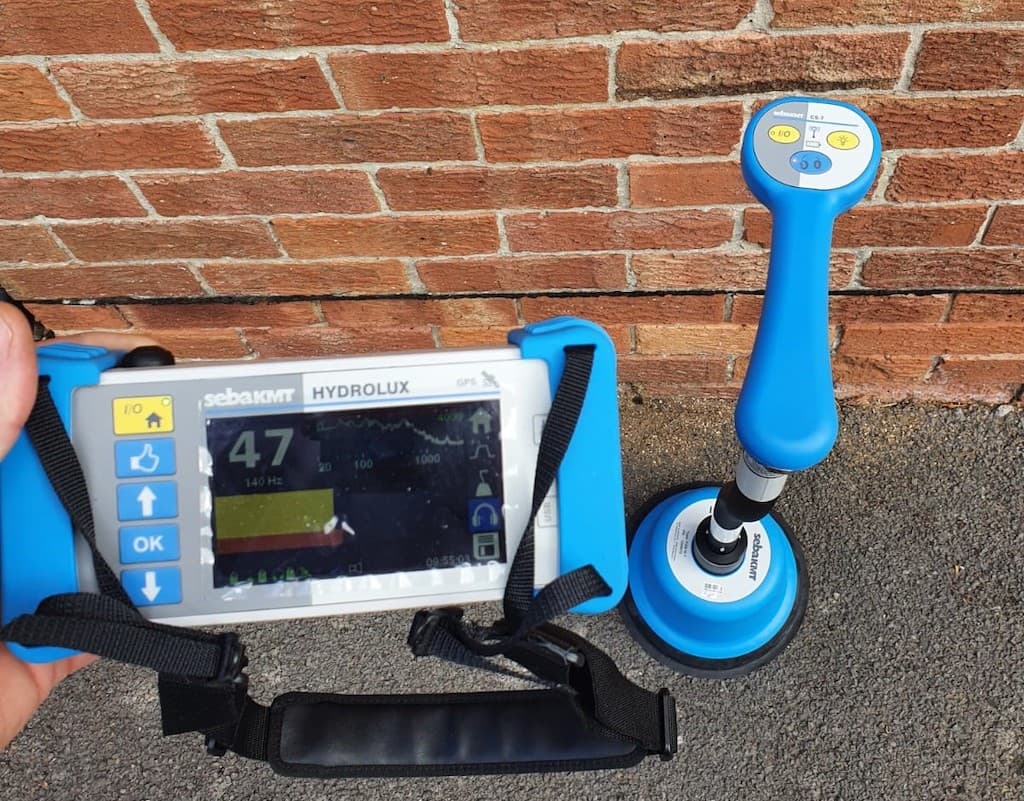 Non-Invasive Water Leak Detection with Acoustic and Tracer Gas Tools