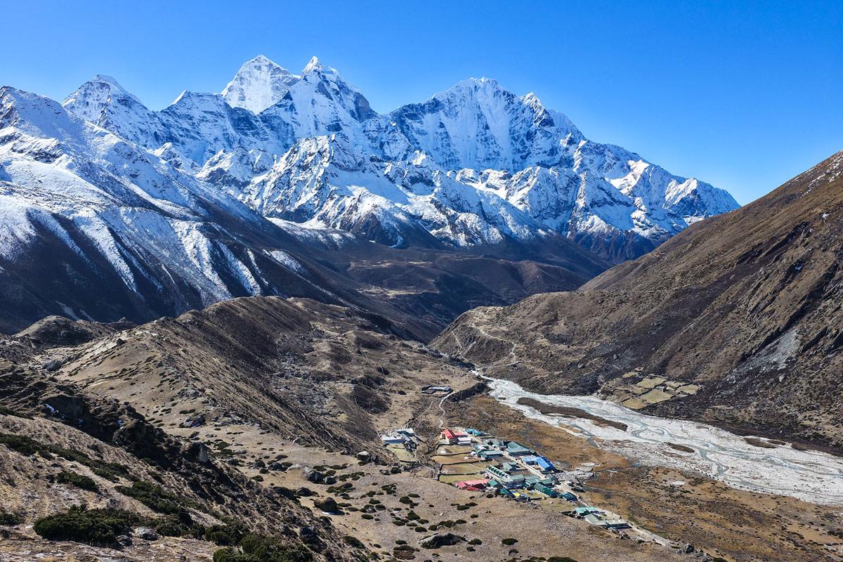 scenic-pheriche-village-with-stunning-mountain-views.jpg.jpeg