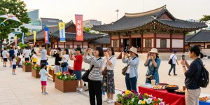 Exploring the rich culture at 상봉동 한국관 with friends, featuring vibrant architecture and street food.